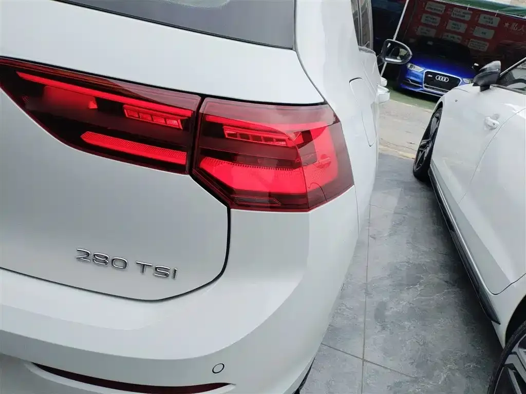 Volkswagen Golf 2021 из CN, фото 8