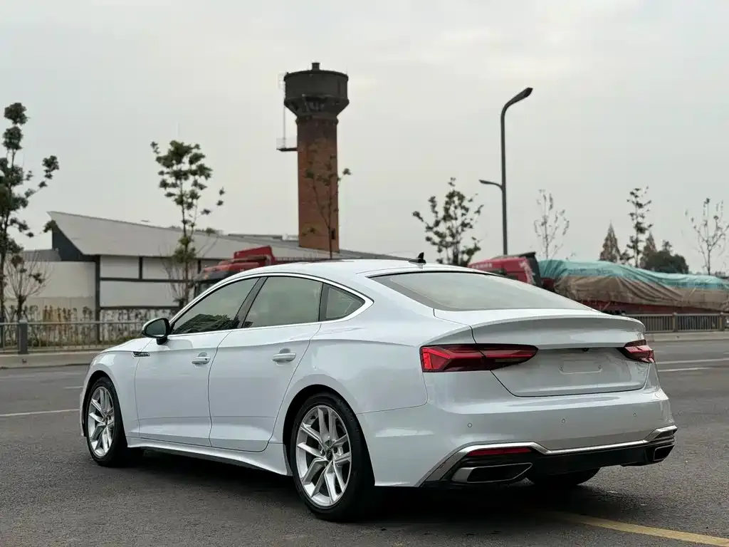 Audi A5 (Import) 2024 из CN, фото 8