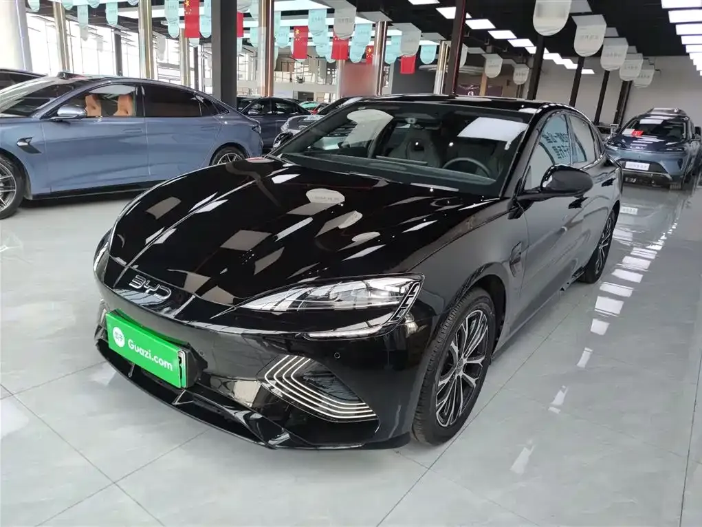 BYD Seal — фото 1