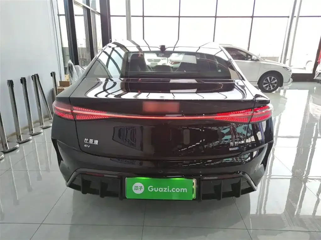 BYD Seal — фото 7