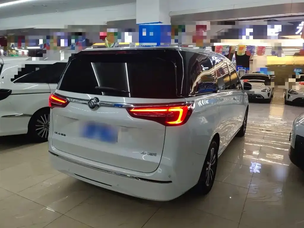 Buick GL8 2023 из CN, фото 5