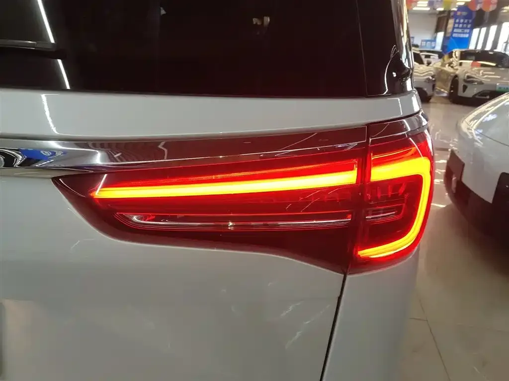 Buick GL8 2023 из CN, фото 7