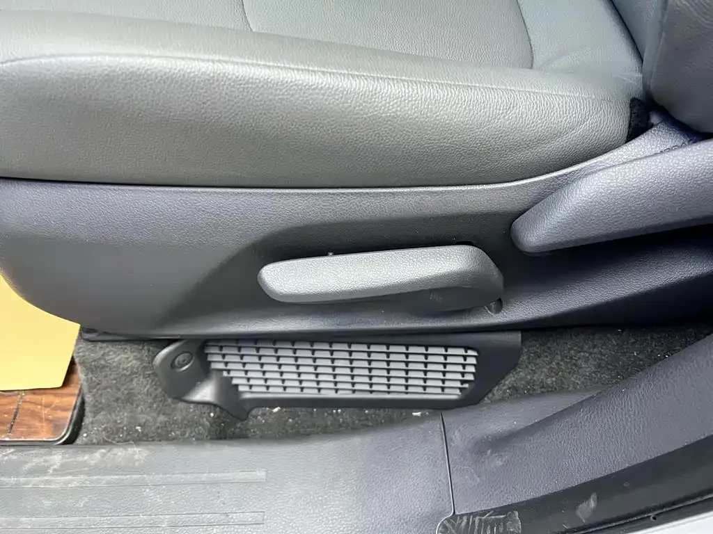 Toyota Granvia 2024 из CN, фото 6