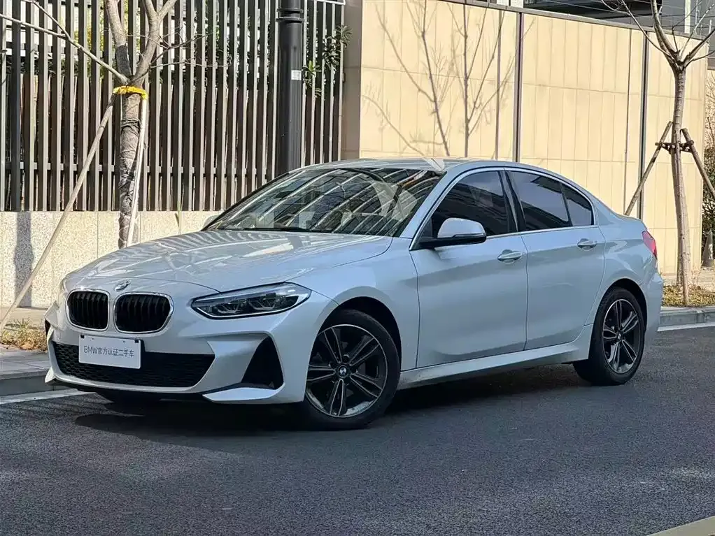 BMW 1 Series — фото 1
