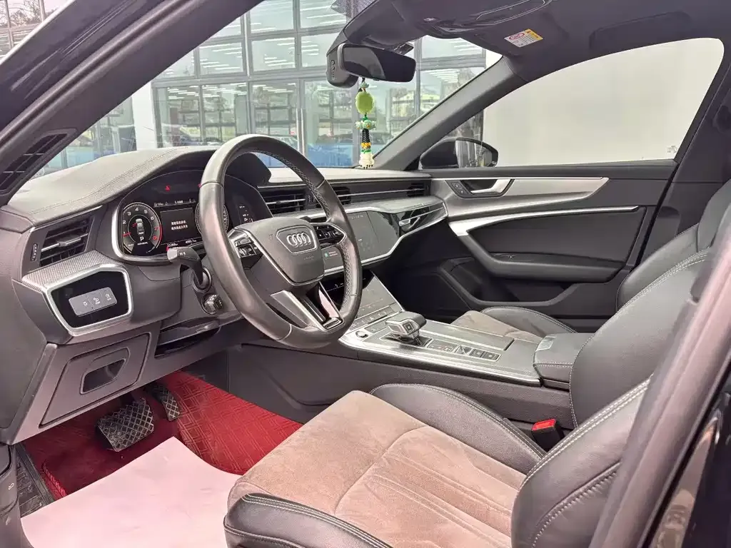 Audi A6L 2022 из CN, фото 2