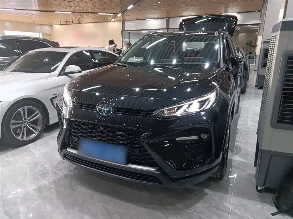 Toyota Wildlander 2023 из CN, фото 1