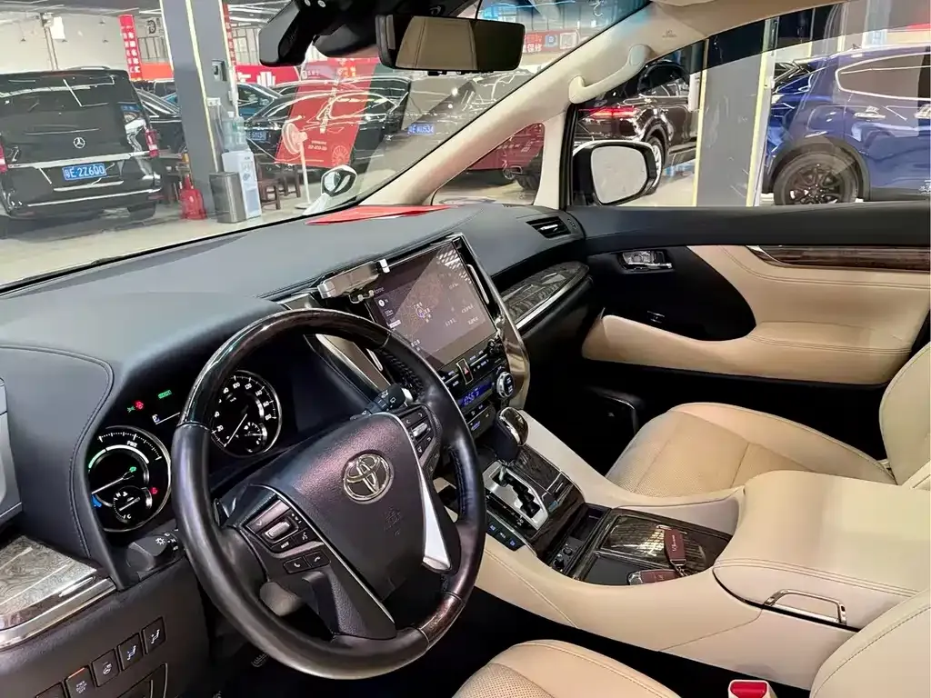 Toyota Vellfire 2022 из CN, фото 10