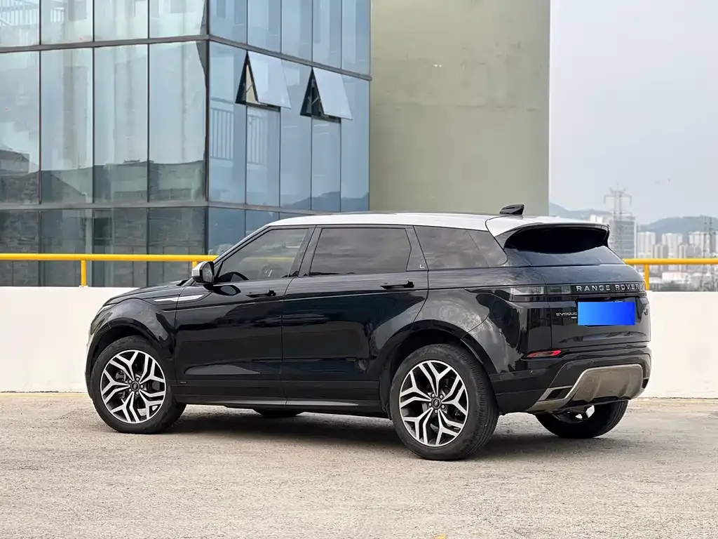 Land Rover Evoque — фото 10