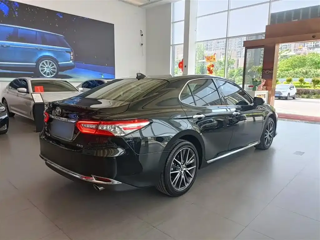 Toyota Camry 2024 из CN, фото 10
