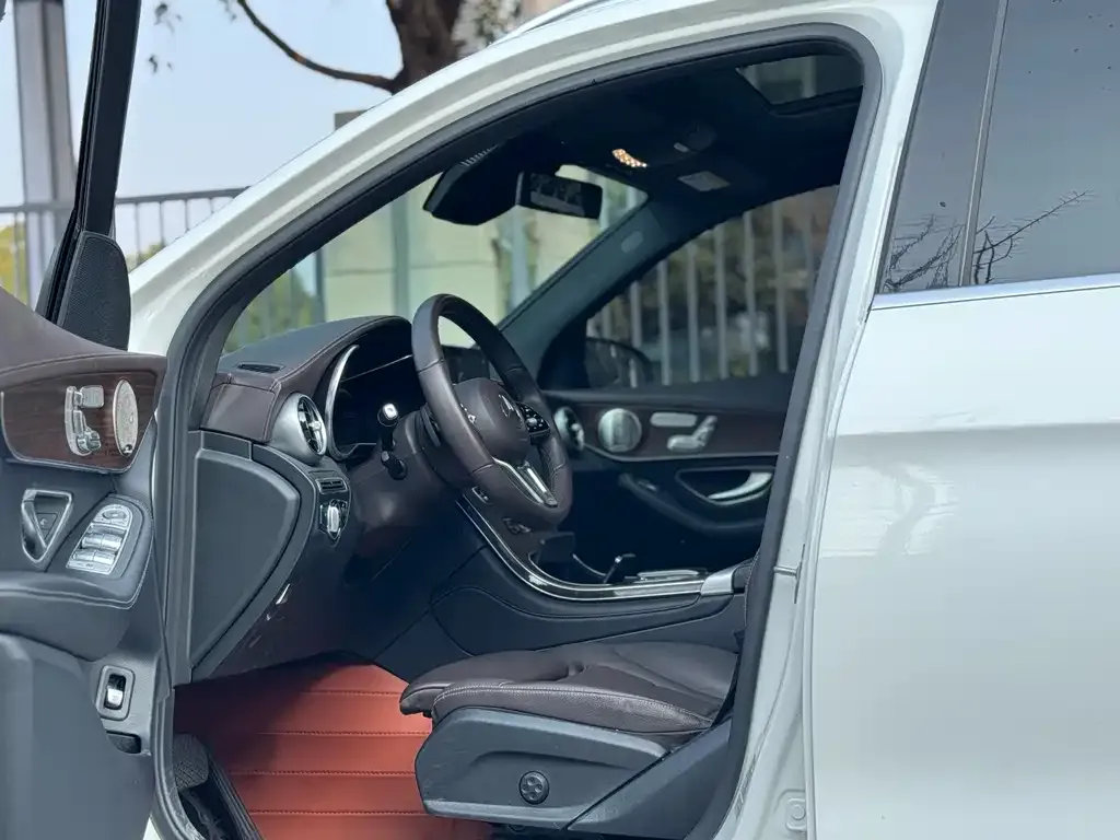 Mercedes-Benz GLC 2022 из CN, фото 2