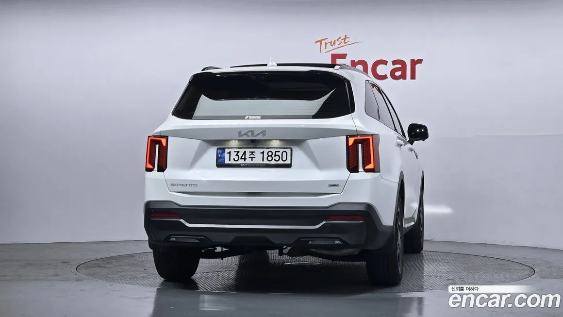 Kia Sorento — фото 6