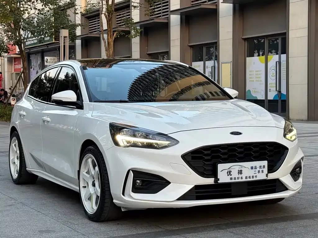 Ford Focus 2021 из CN, фото 3