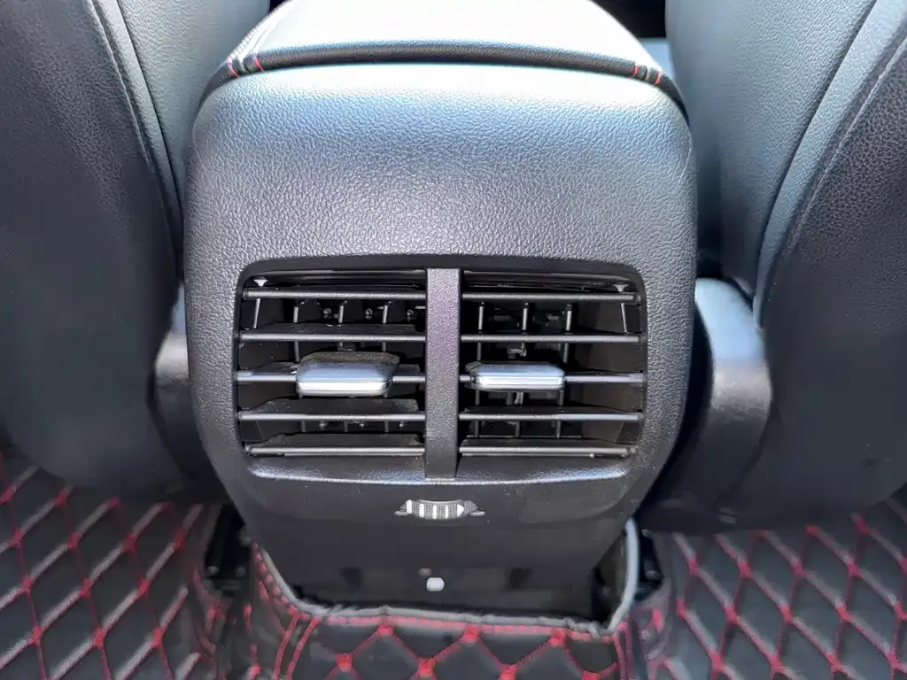 Ford Focus 2021 из CN, фото 9