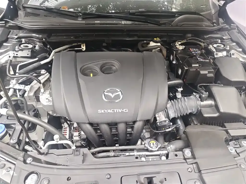 Mazda 3 Axela 2023 из CN, фото 10