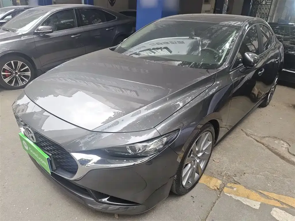 Mazda 3 Axela 2023 из CN, фото 2