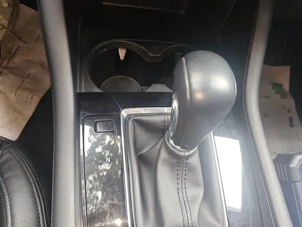 Mazda 3 Axela 2023 из CN, фото 6