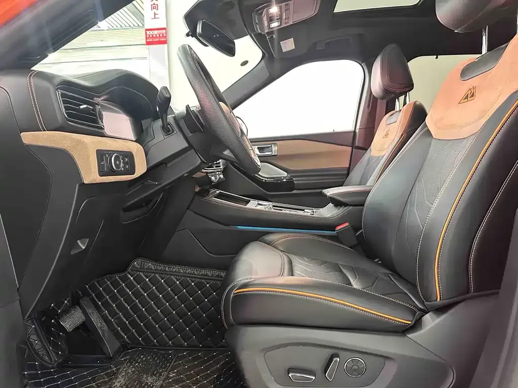 Ford Explorer 2024 из CN, фото 8