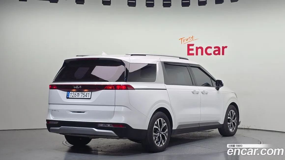 Kia Carnival 2023 из KR, фото 4