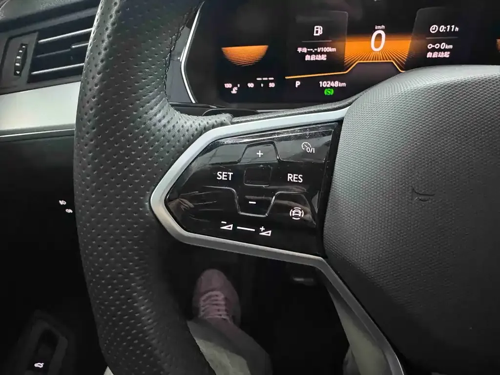 Volkswagen Magotan 2024 из CN, фото 4