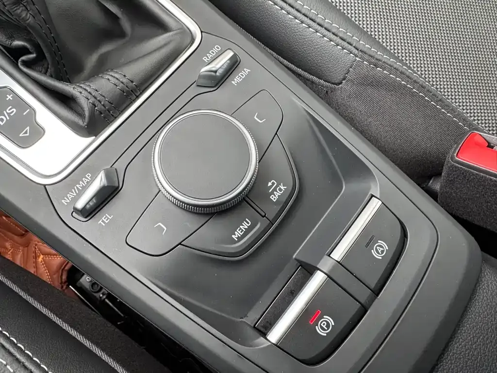 Audi Q2L 2021 из CN, фото 4