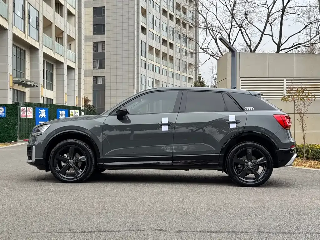 Audi Q2L 2021 из CN, фото 9