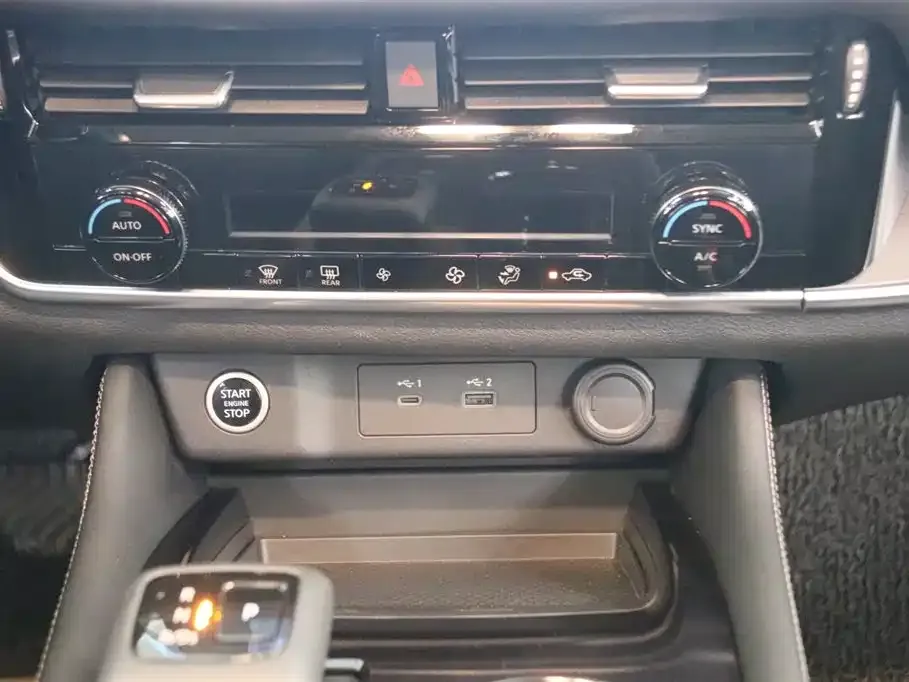 Nissan X-Trail — фото 10