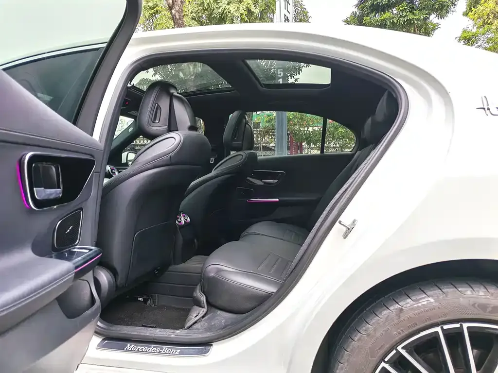 Mercedes-Benz C-Class 2025 из CN, фото 2