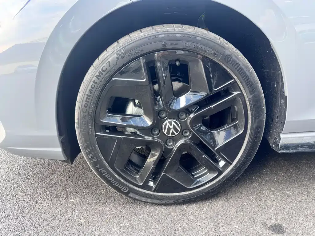 Volkswagen Golf 2025 из CN, фото 9