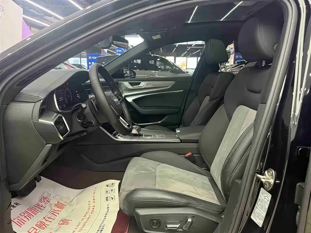 Audi A6L 2024 из CN, фото 3