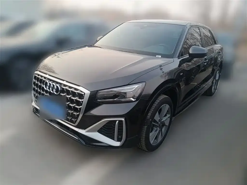 Audi Q2L 2025 из CN, фото 1