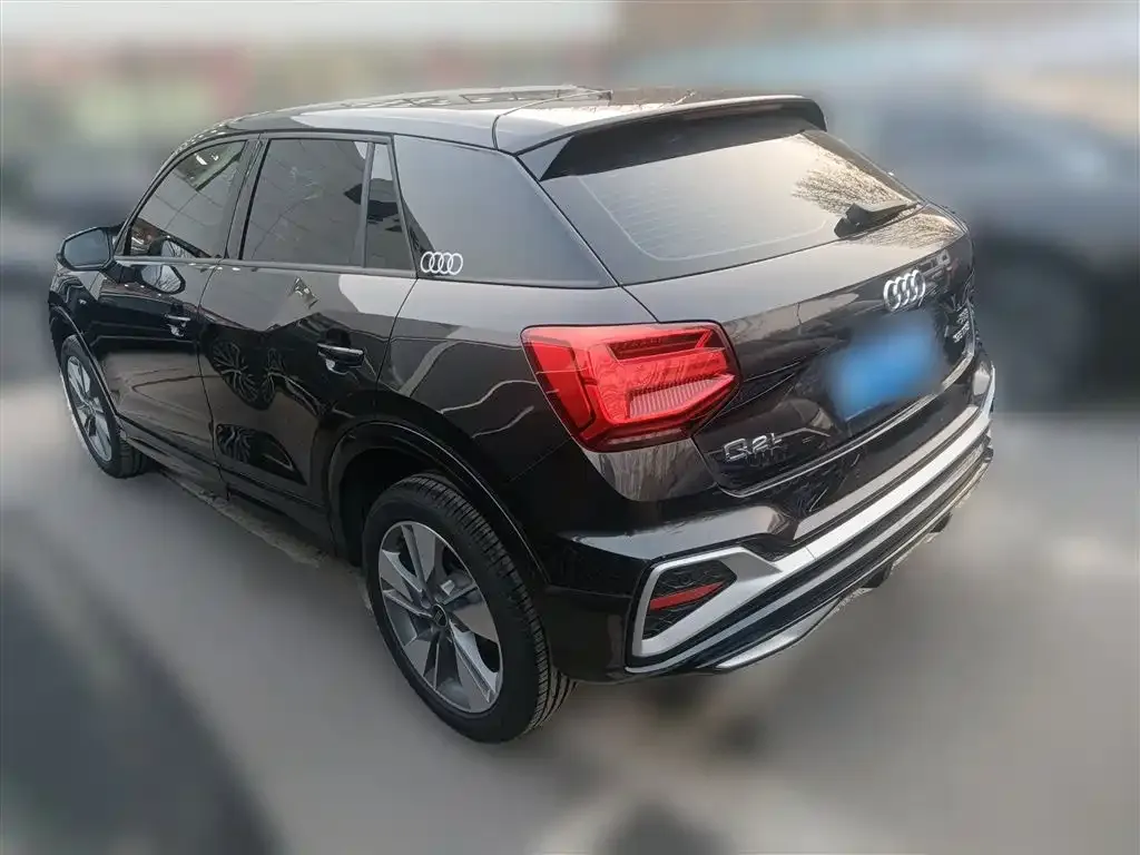 Audi Q2L 2025 из CN, фото 6