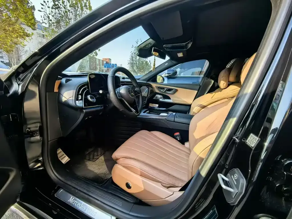 Mercedes-Benz E-Class 2025 из CN, фото 2