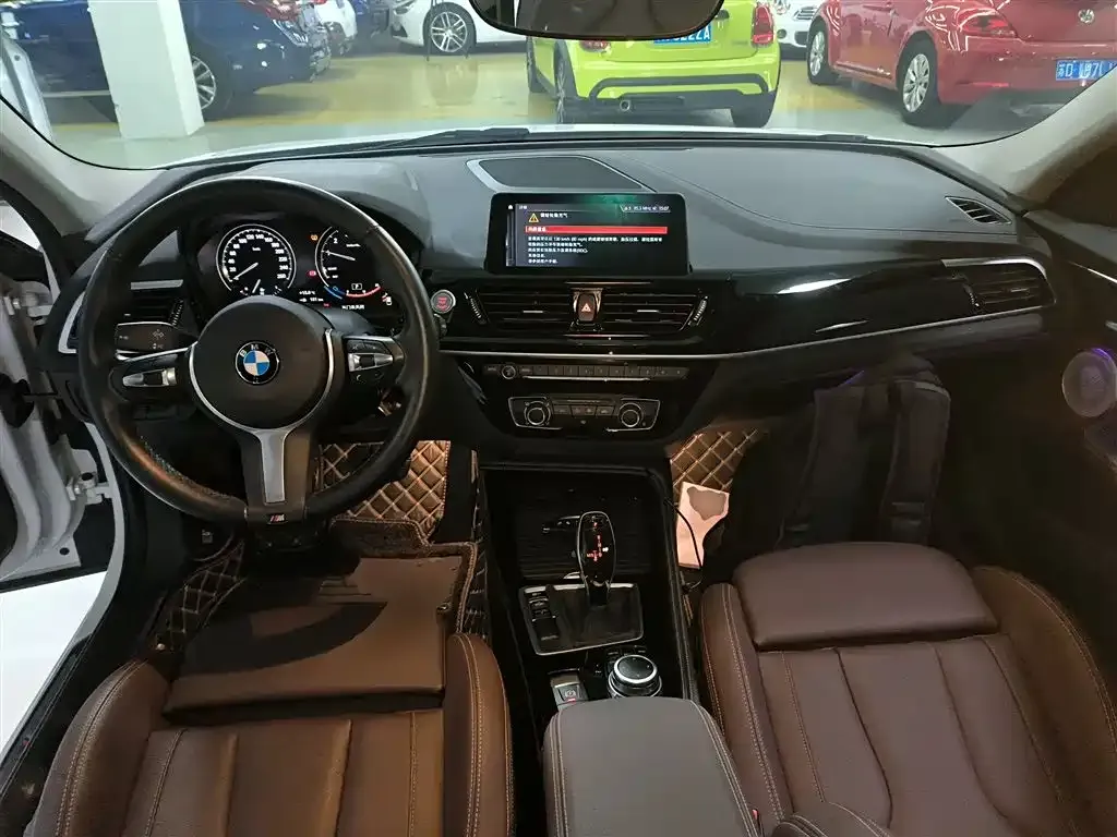 BMW 1 Series 2021 из CN, фото 10