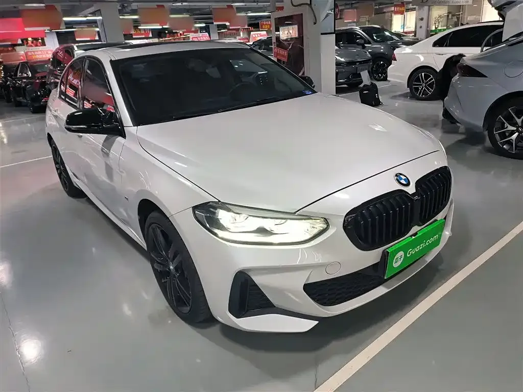 BMW 1 Series 2021 из CN, фото 4