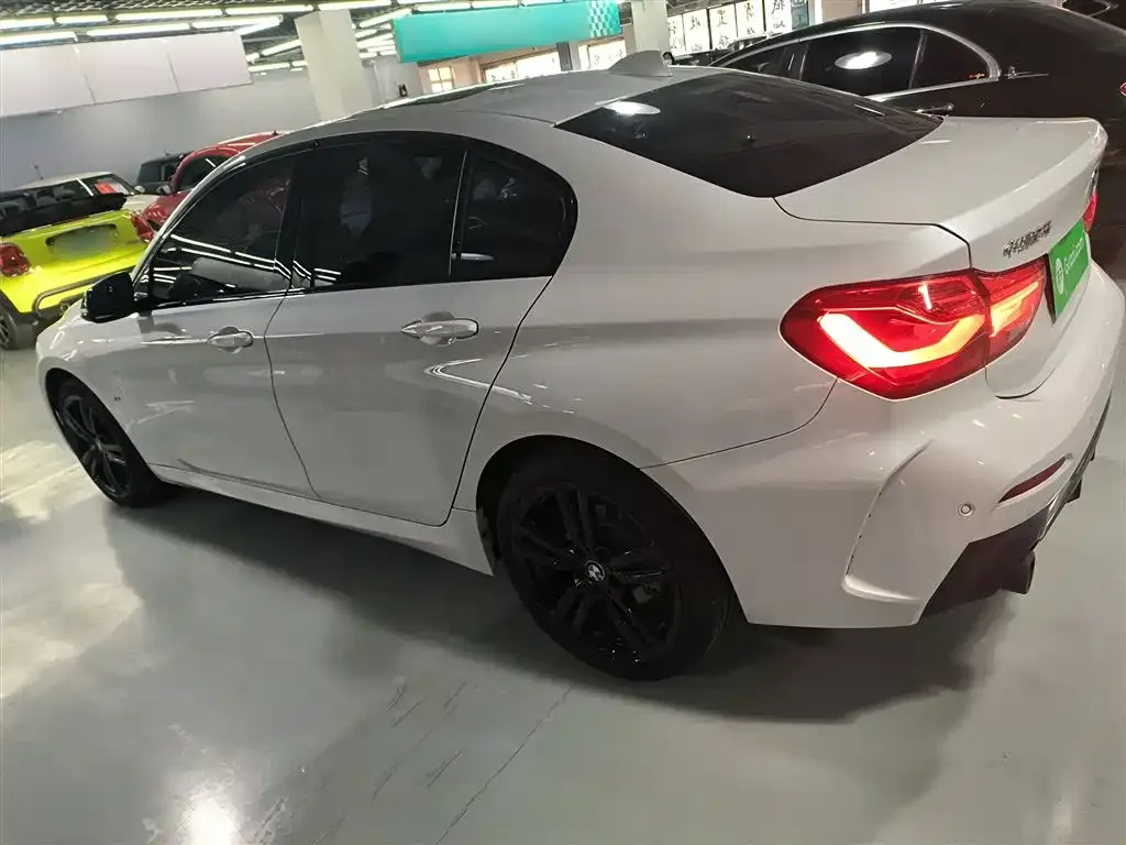 BMW 1 Series 2021 из CN, фото 5