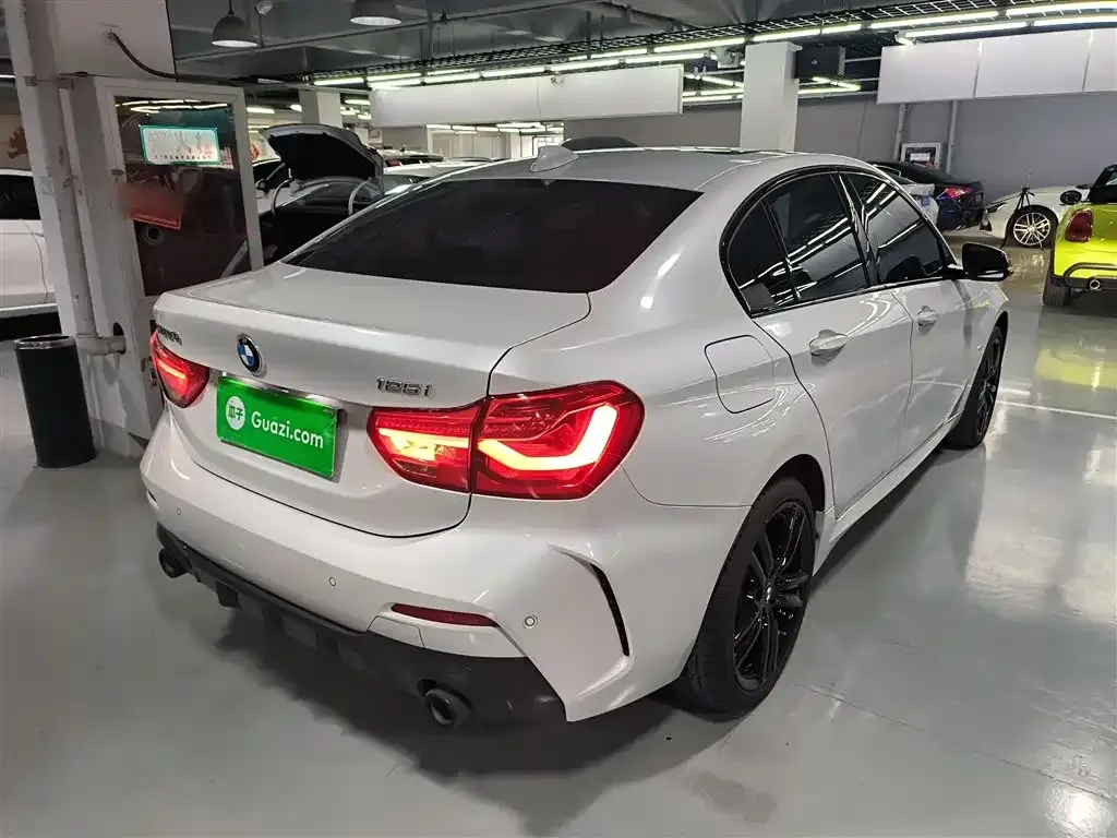 BMW 1 Series 2021 из CN, фото 7