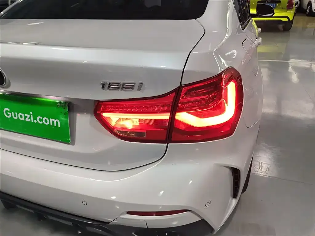 BMW 1 Series 2021 из CN, фото 8
