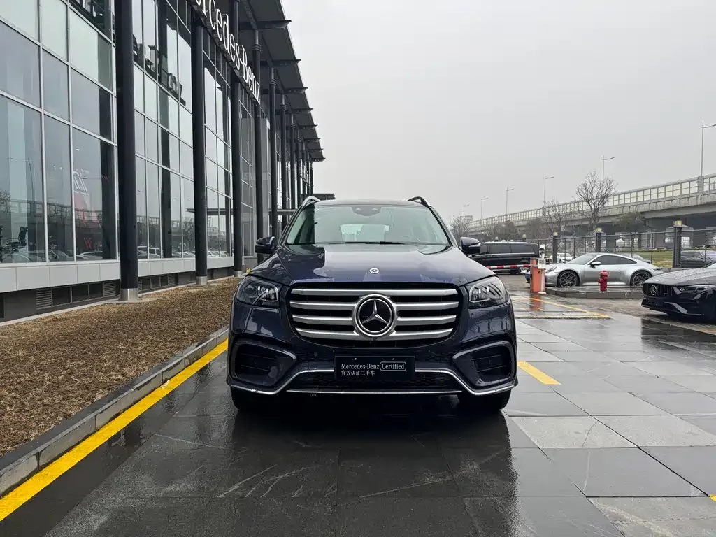 Mercedes-Benz GLS — фото 7