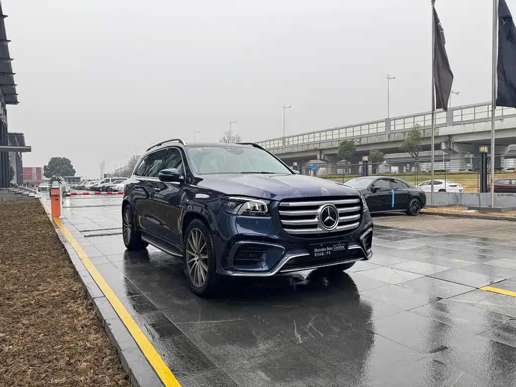 Mercedes-Benz GLS — фото 4