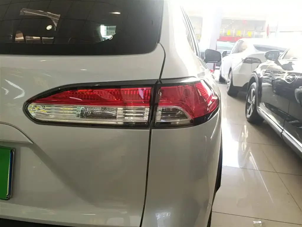 Toyota Frontlander 2022 из CN, фото 4