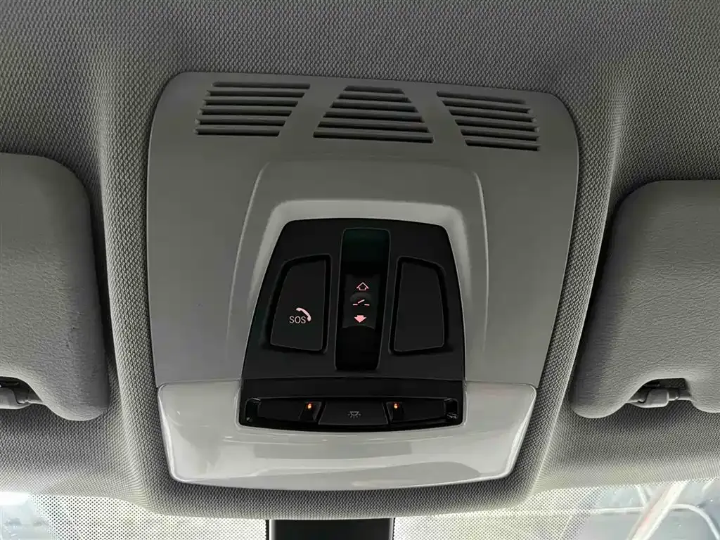 BMW 1 Series 2021 из CN, фото 9