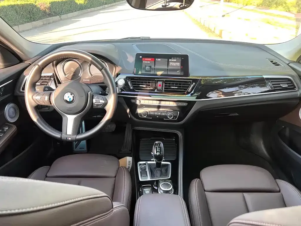 BMW 1 Series 2021 из CN, фото 9