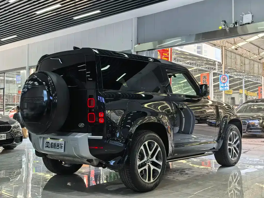 Land Rover Defender — фото 4