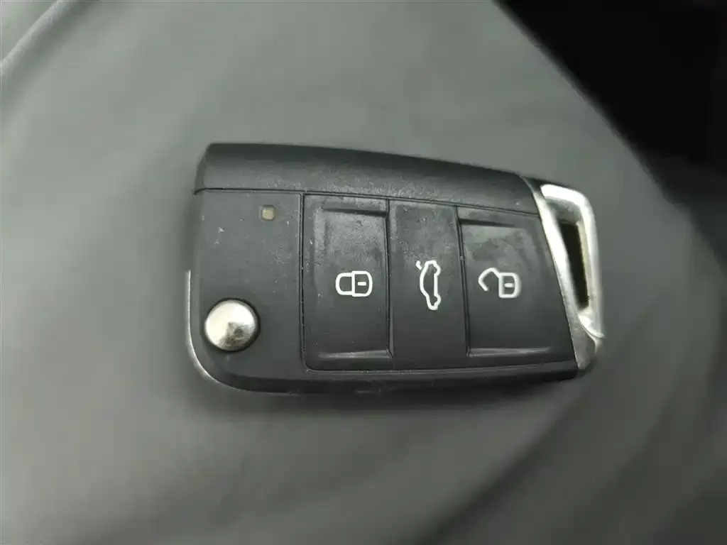 Volkswagen Tiguan L New Energy 2021 из CN, фото 9