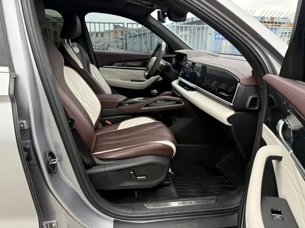 Geely Xingyue L 2021 из CN, фото 3