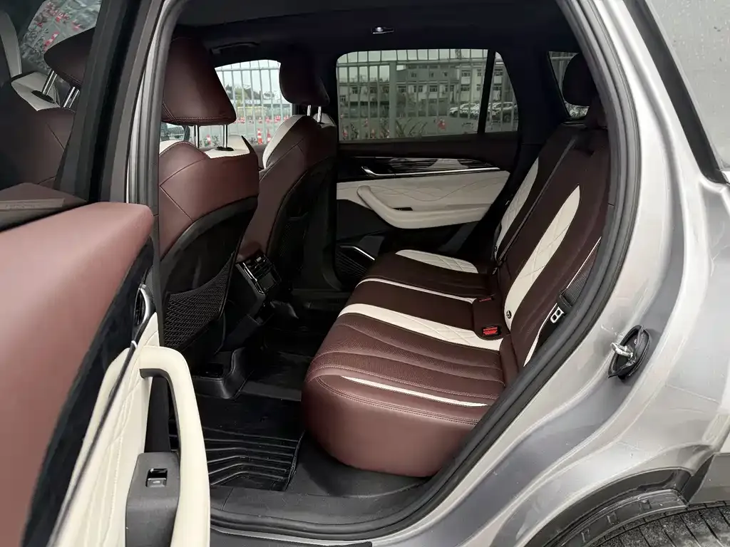 Geely Xingyue L 2021 из CN, фото 4