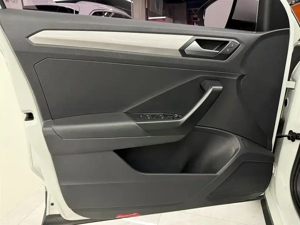 Volkswagen T-Roc 2021 из CN, фото 8