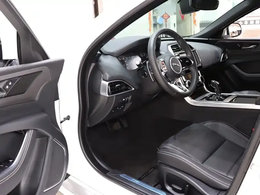 Jaguar XEL 2023 из CN, фото 10