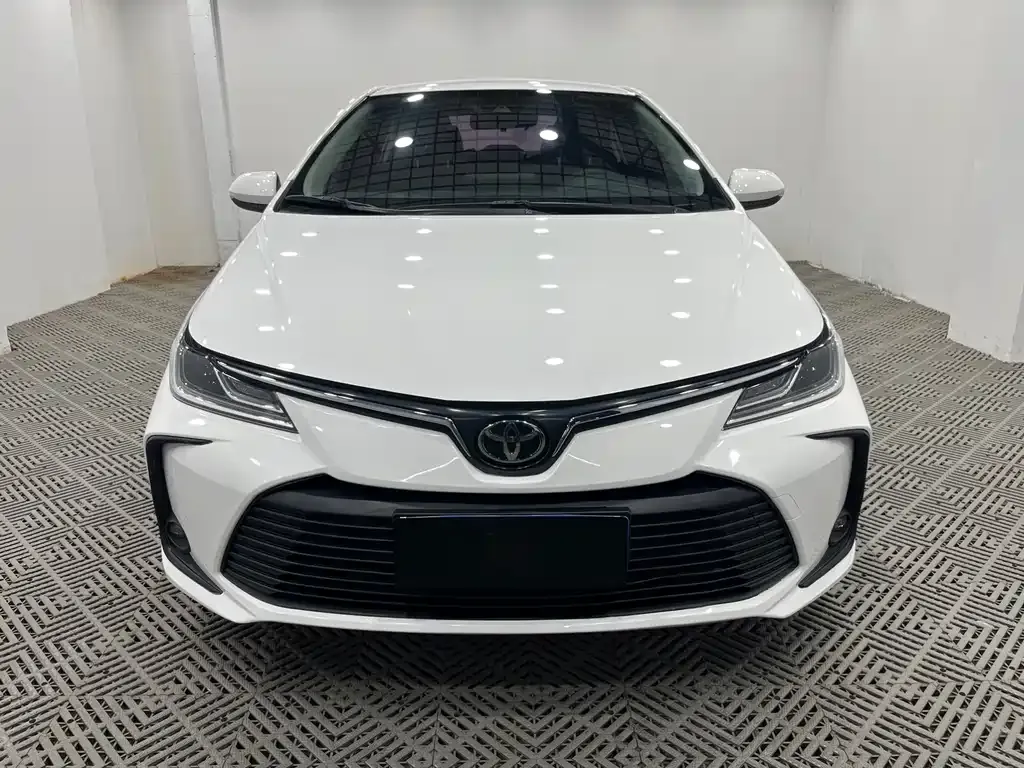 Toyota Corolla 2023 из CN, фото 8
