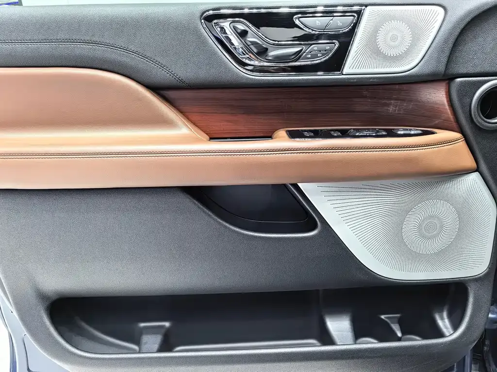 Lincoln Navigator 2024 из CN, фото 8
